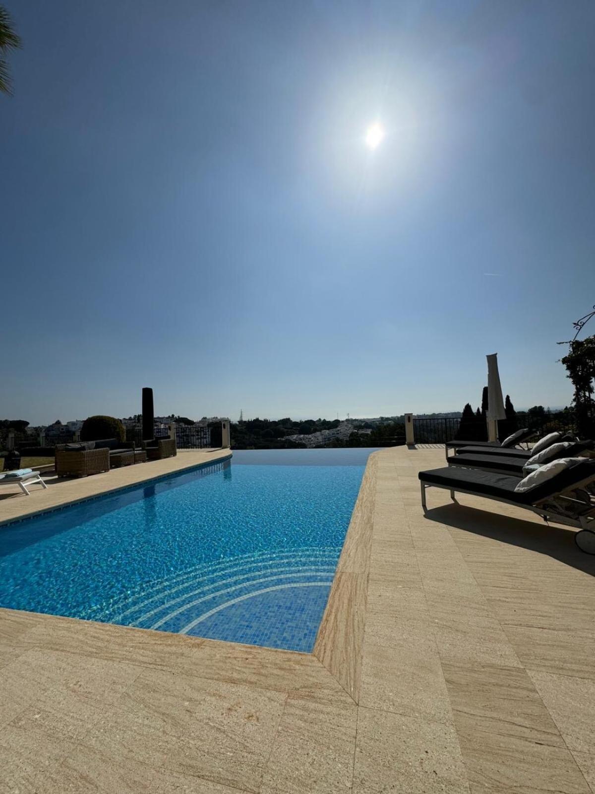 El Herrojo Luxe Retreat By Host Lovers Benahavís Zewnętrze zdjęcie